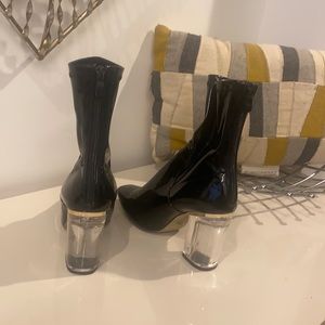 Vintage Shiny Black With Crystal Clear Heel by Petite Boutique